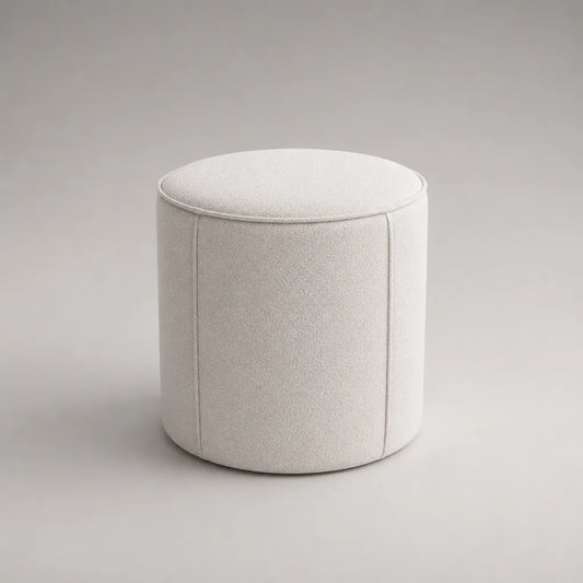 Pouf poggiapiedi rotondo in bouclé di poliestere avorio, Ø 42 x H 45 cm